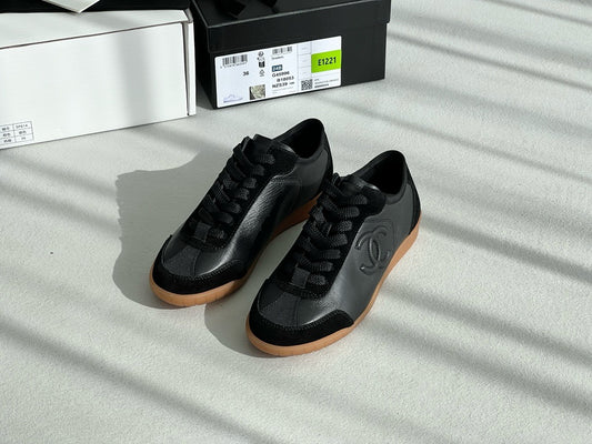 샤넬 / CC 로고 스니커즈 24FW