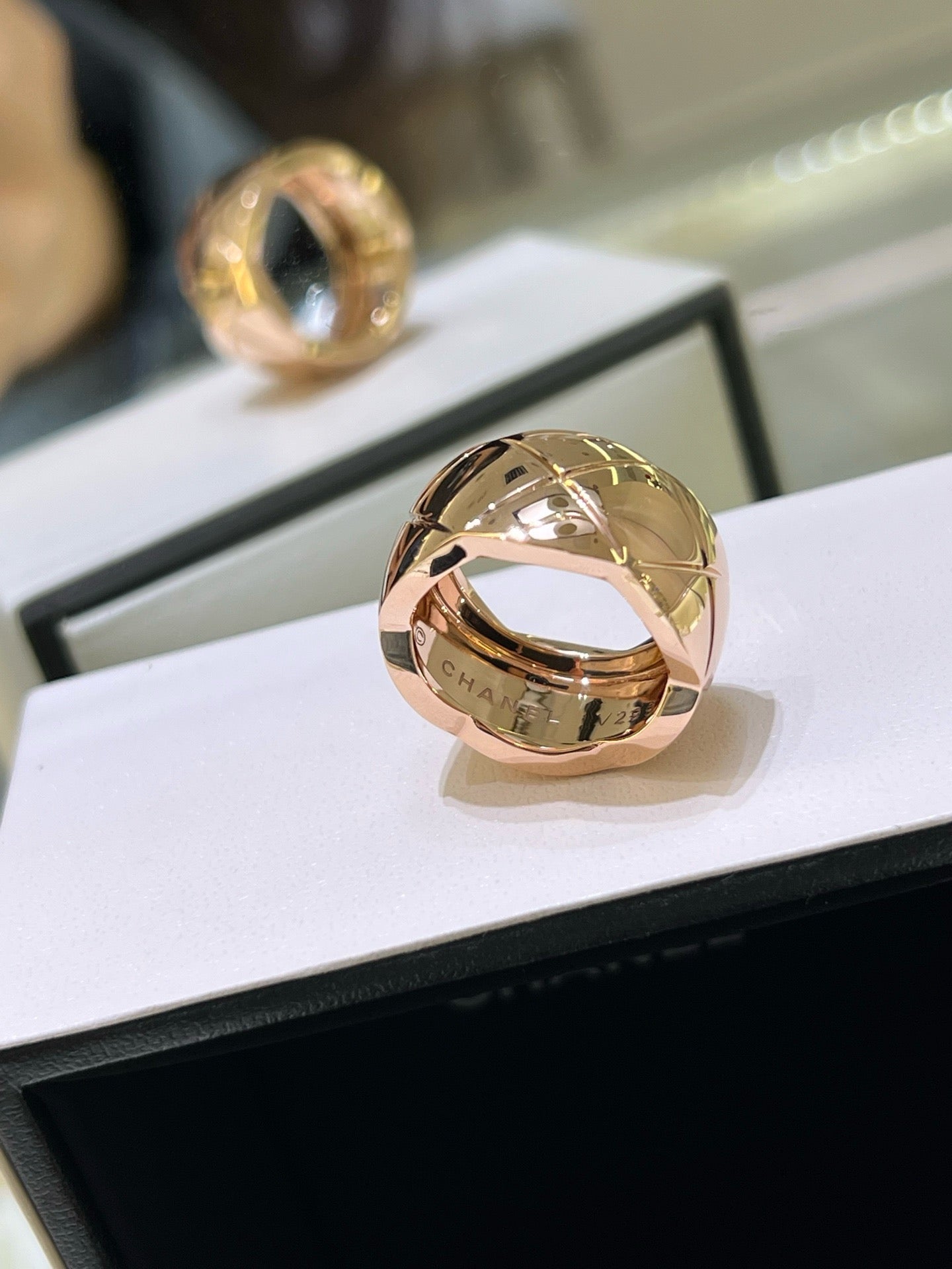 샤넬 / 코코 크러쉬 링 18K