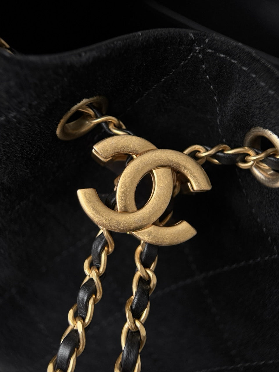 샤넬 / 25k 호보 스웨이드 25 스몰 백