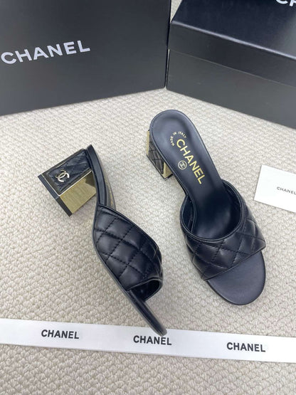 샤넬 / 퀄티드 레디 하이힐 샌들 뮬