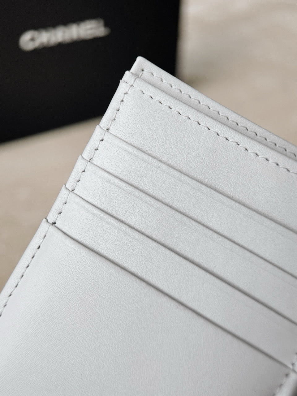 샤넬 / 25s 여권 케이스