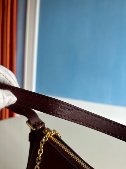 루이비통 / 포쉐트 LV 블룸