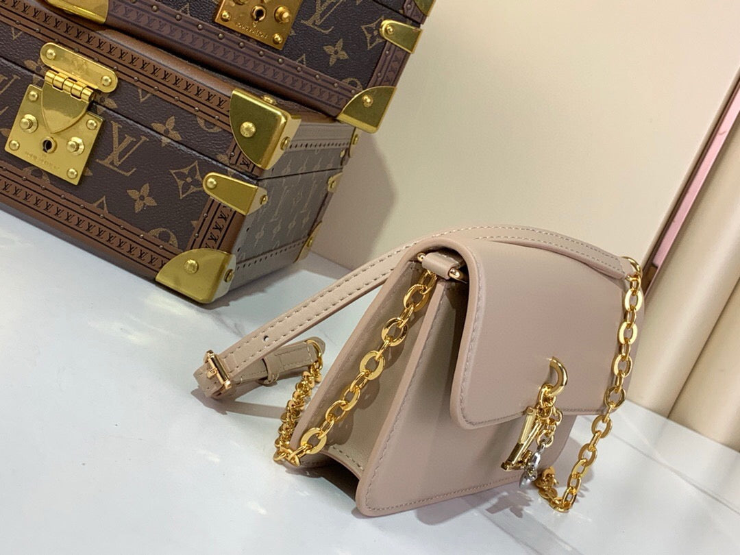 루이비통 / 월릿 온 체인 LV 블룸