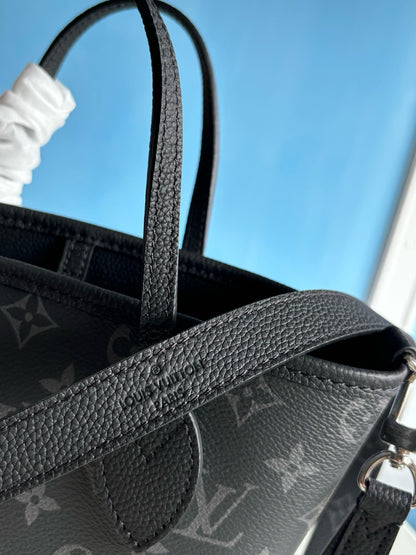 루이비통 / 네버풀 반둘리에 인사이드 아웃 BB