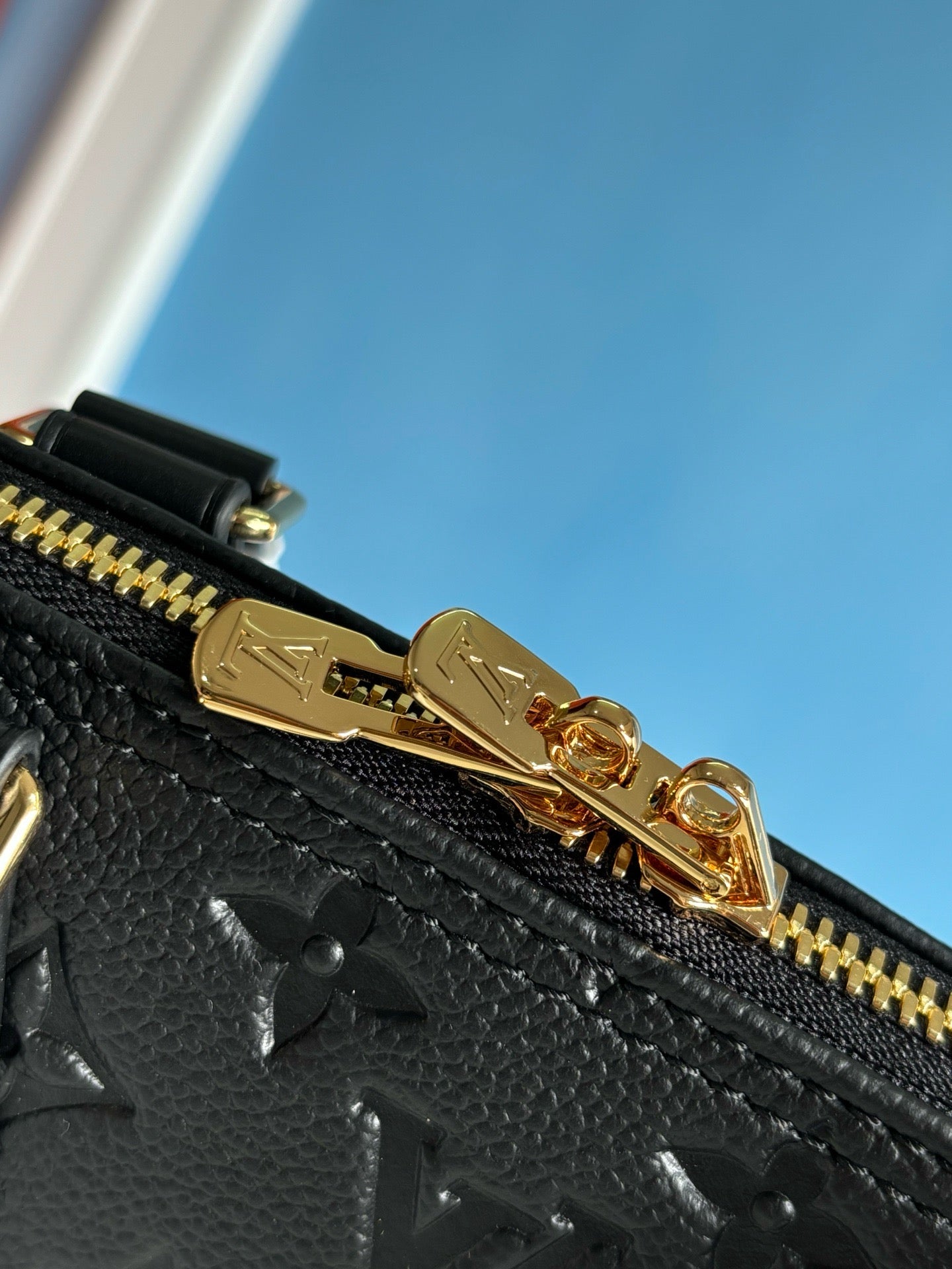 루이비통 / 알마 PM