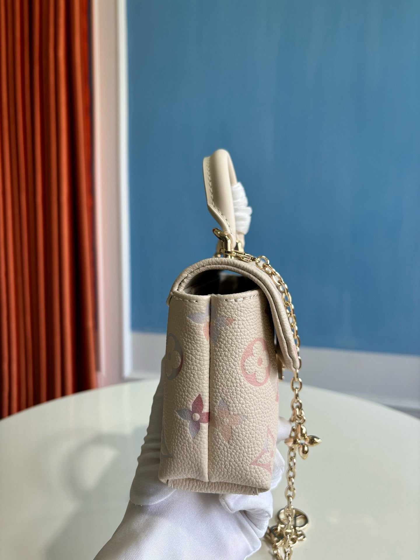 루이비통 / 나노 마들렌