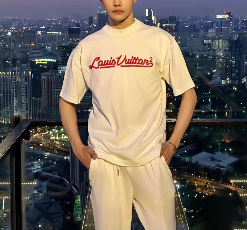 루이비통 / 레드 로고 자수 쇼트 티셔츠