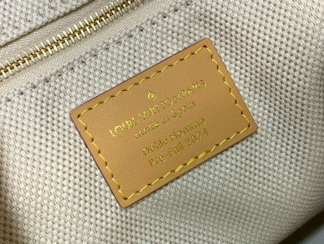 루이비통 / 몽수리 메신저 백 MM