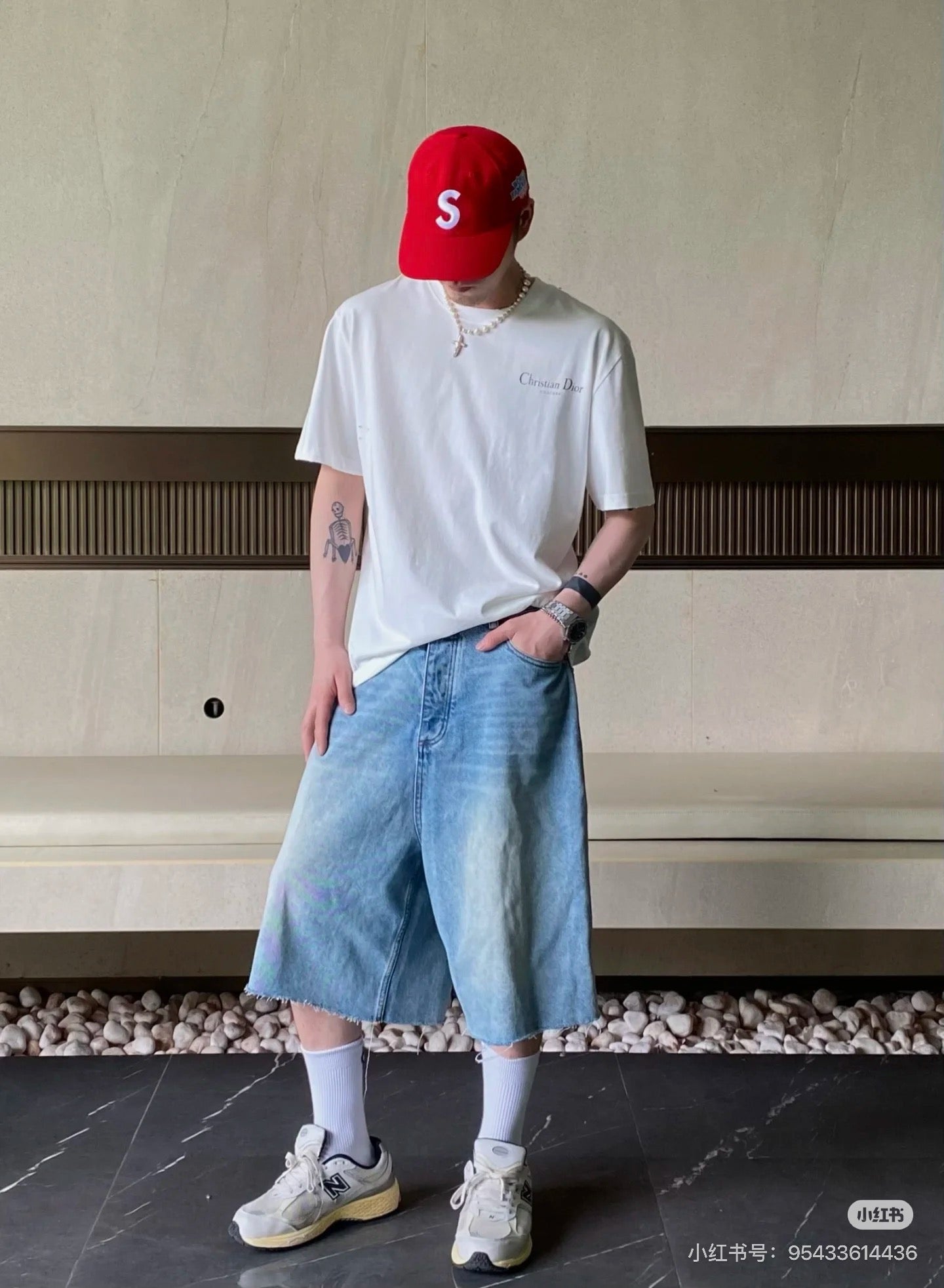 디올 / Couture 은방울꽃 티셔츠 캐주얼 핏