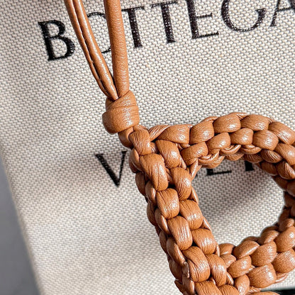 보테가 베네타 / 레터 R 참