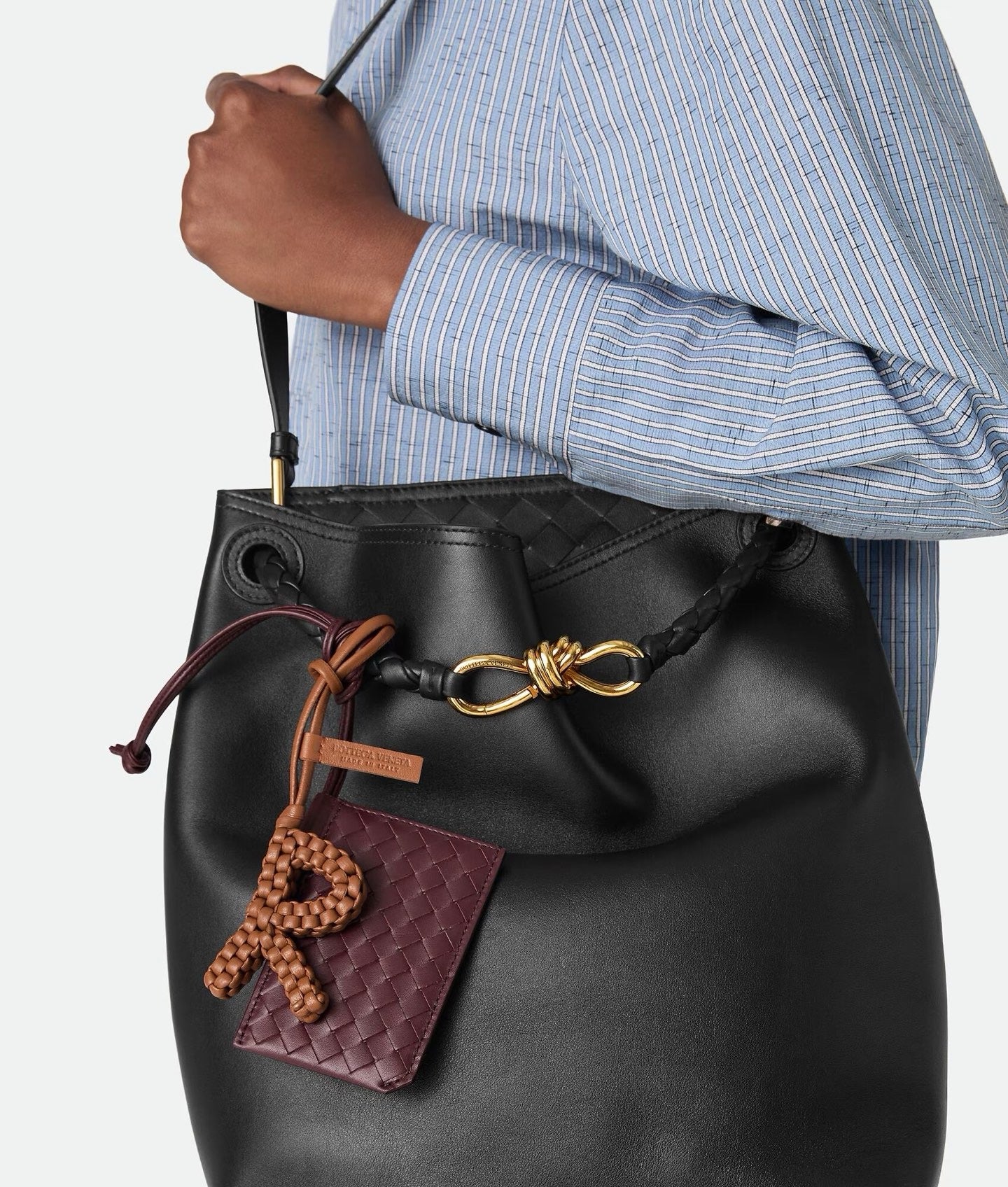 보테가 베네타 / 레터 R 참