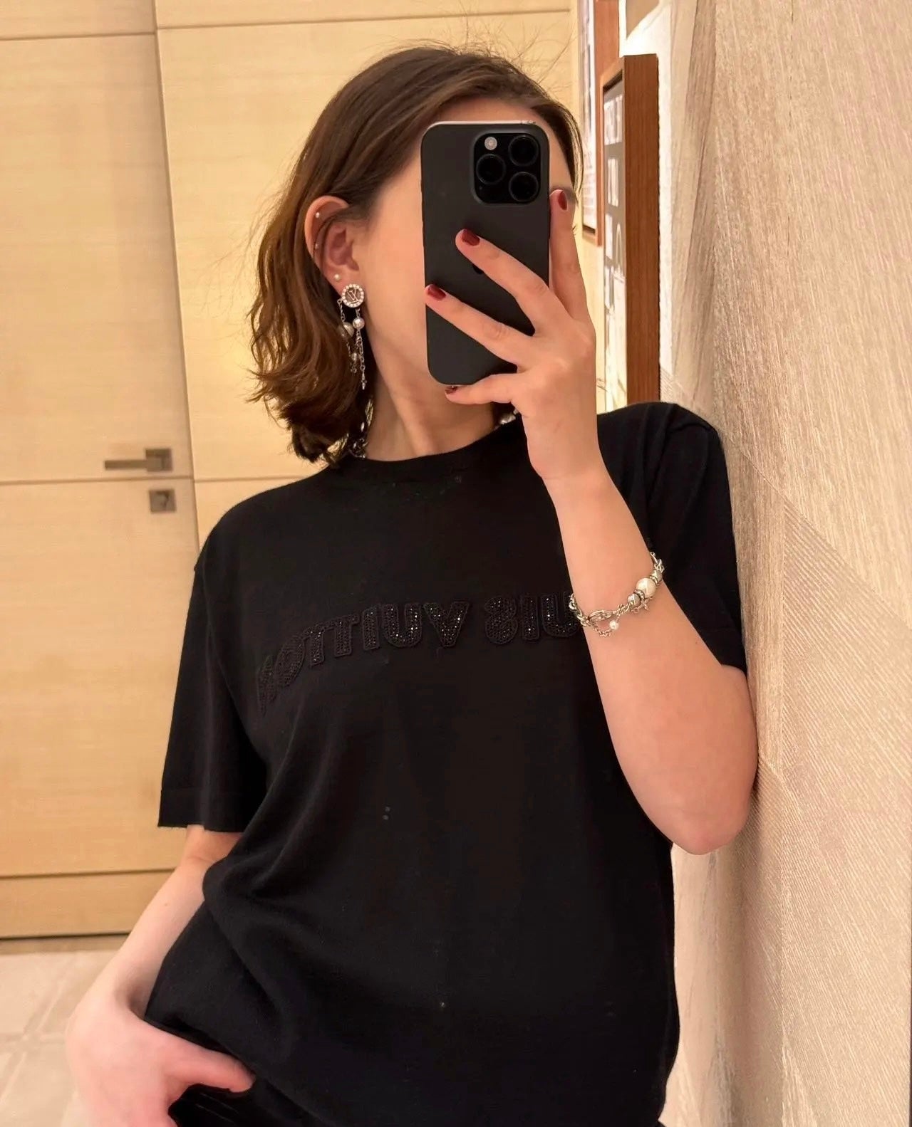 루이비통 / LV 엠보 로고 티셔츠