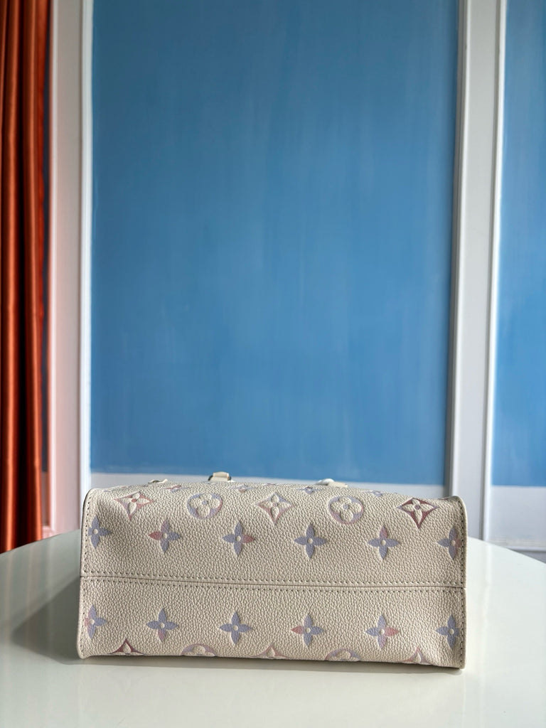 루이비통 / 온더고 PM