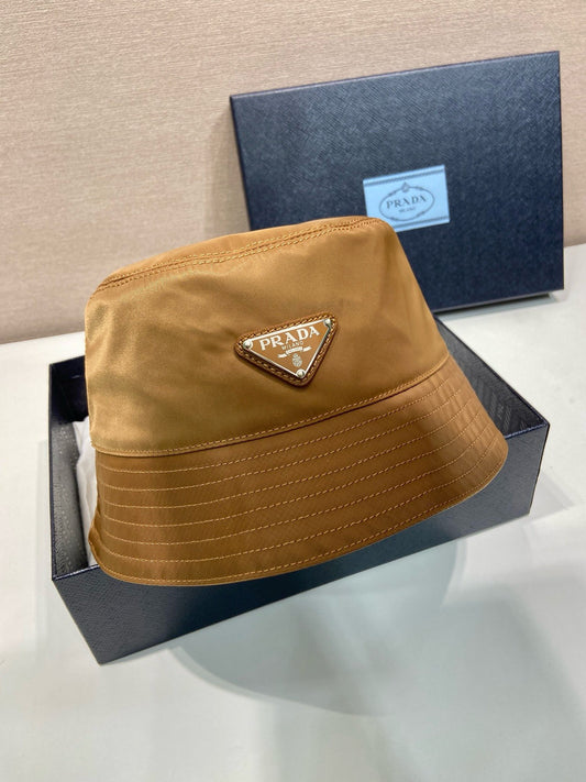 프라다 / 리나일론 버킷 햇
