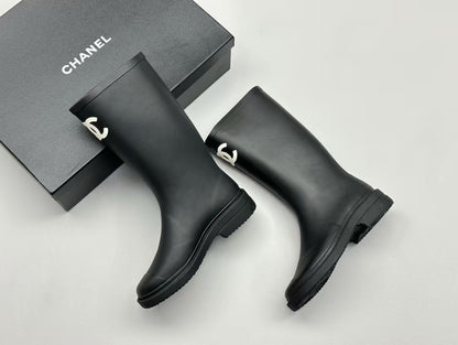 샤넬 / 하이 부츠 카우초크