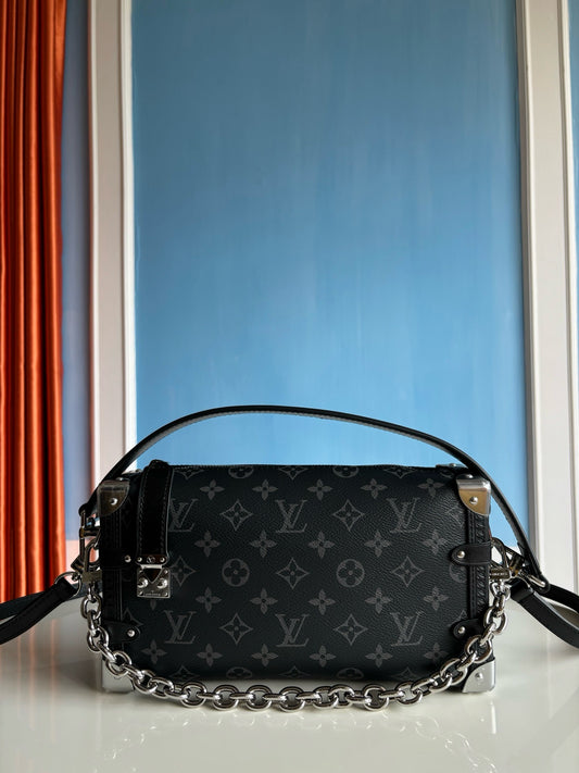 루이비통 / 사이버 트렁크 MM 이스트 웨스트