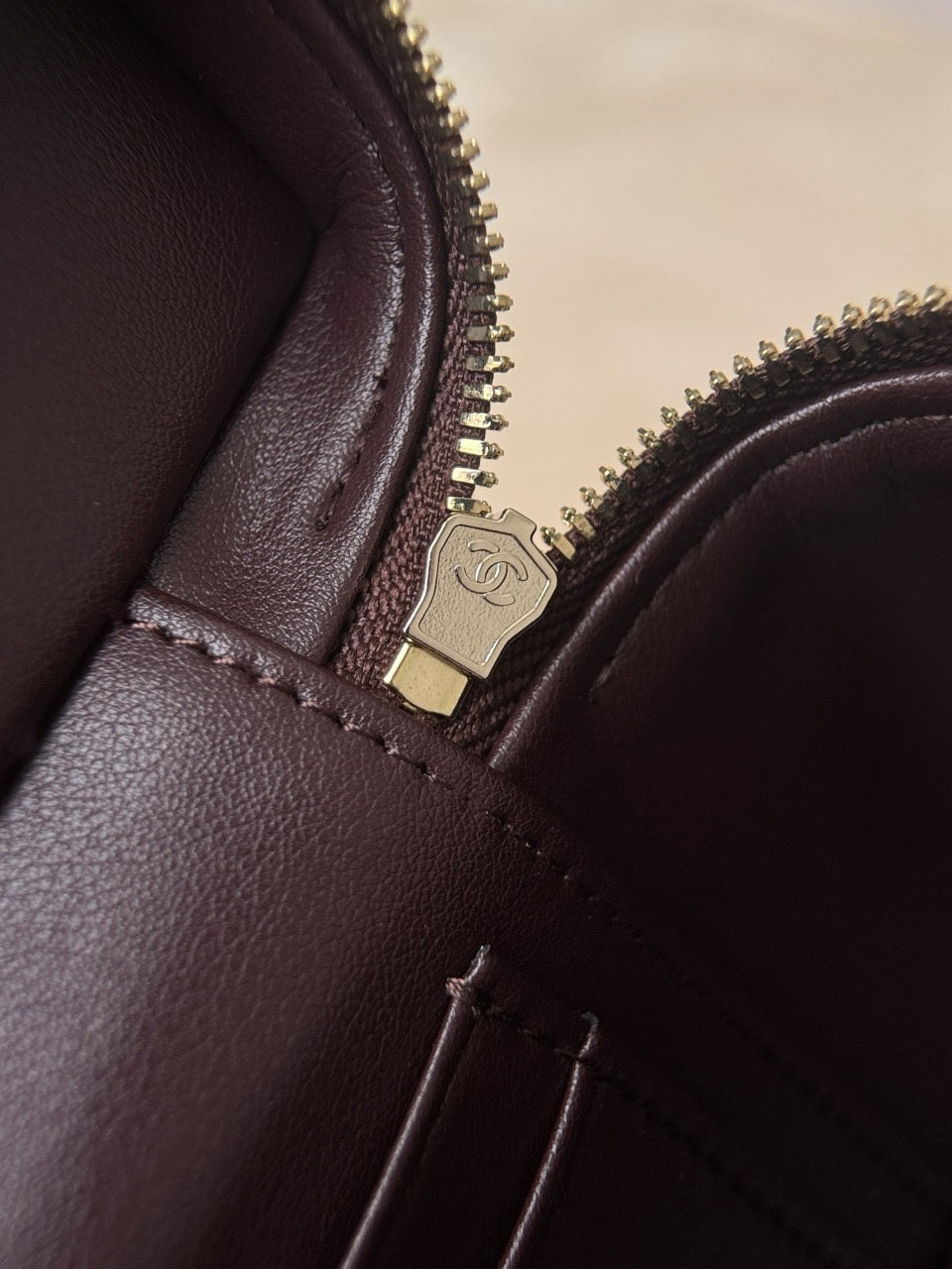 샤넬 / 25k lp 체인 코스메틱 케이스