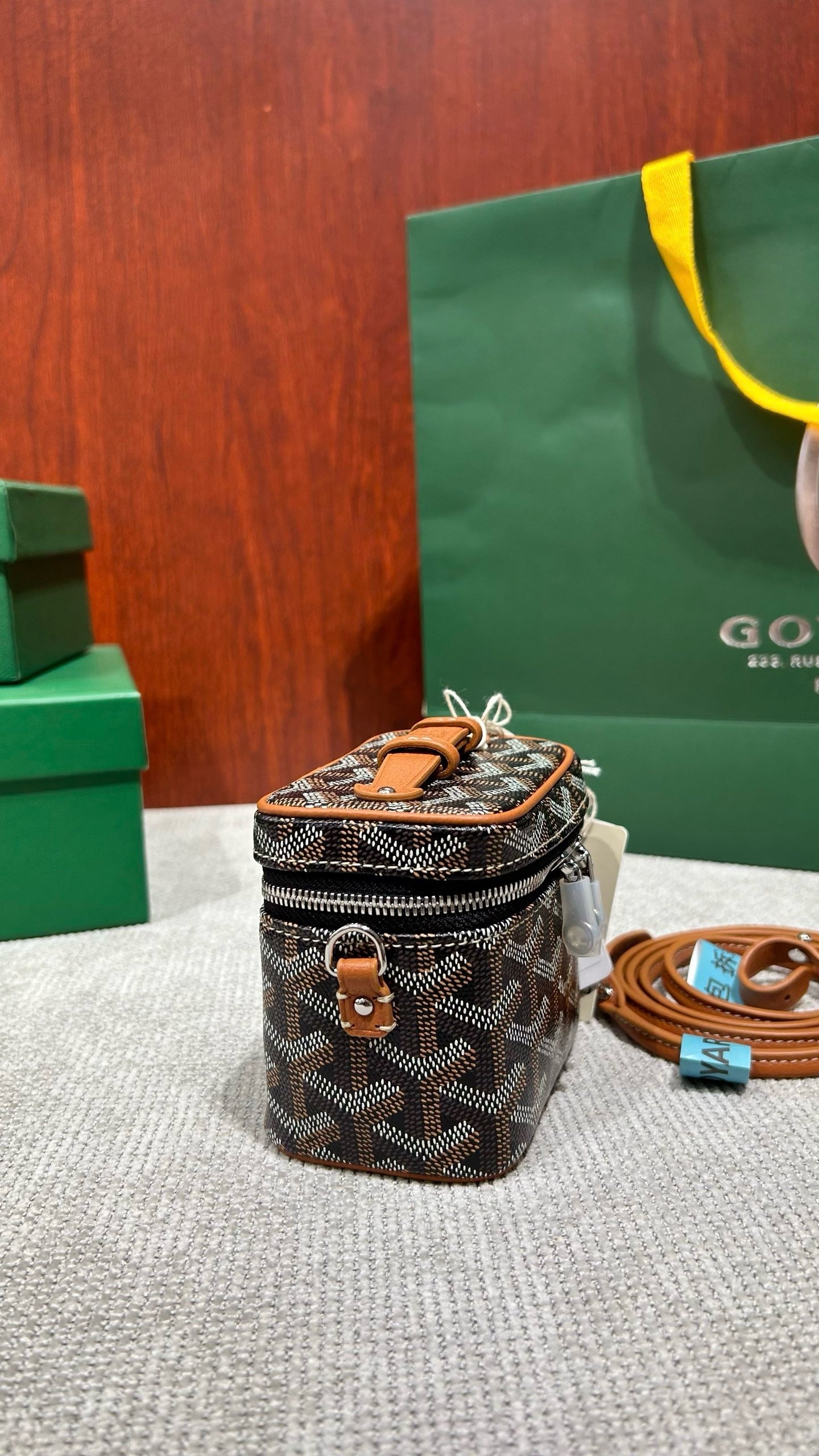 고야드 / 뮤즈 바티니 나노