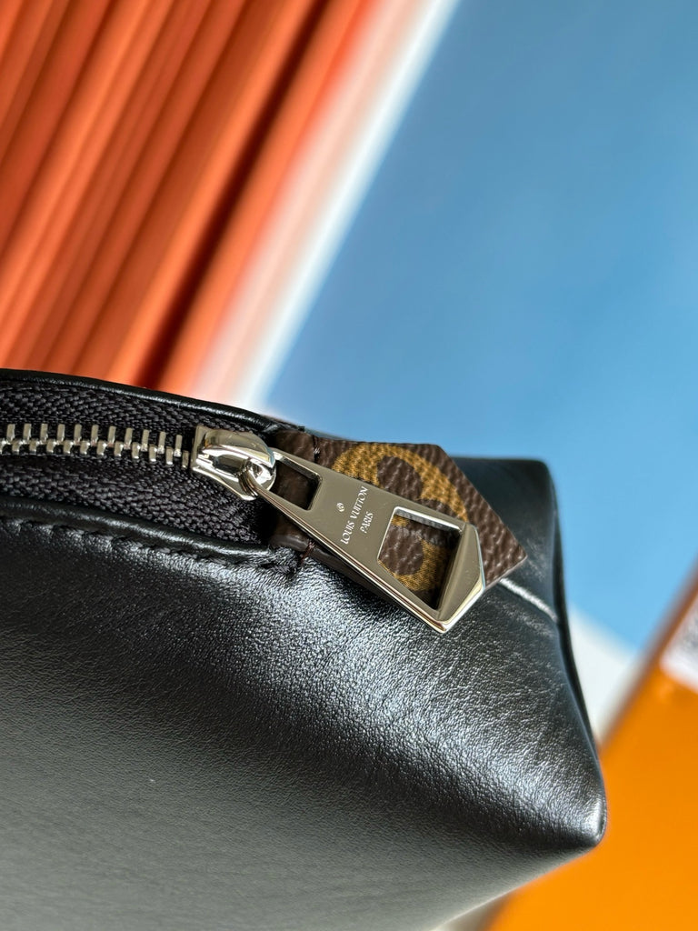 루이비통 / 코스메틱 파우치 스몰