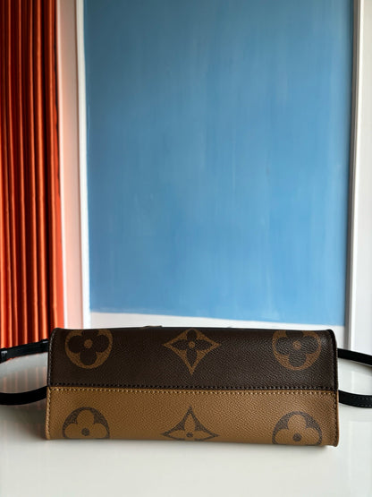 루이비통 / 온더고 이스트 웨스트 체인