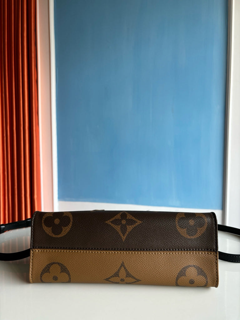 루이비통 / 온더고 이스트 웨스트 체인