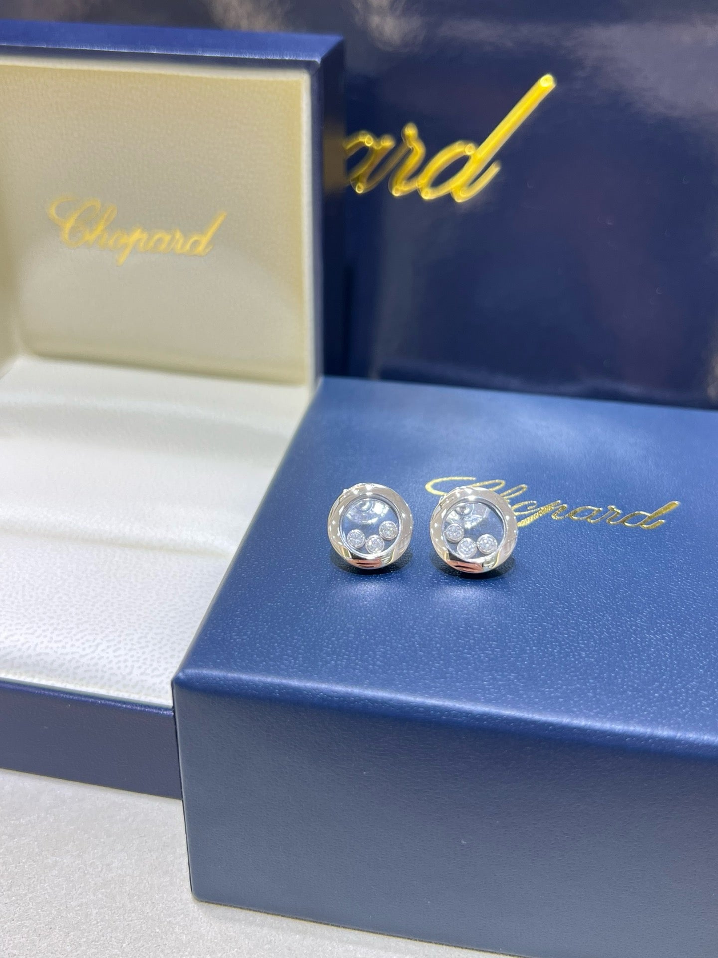쇼파드 / 해피 다이아몬드 이어링 18K