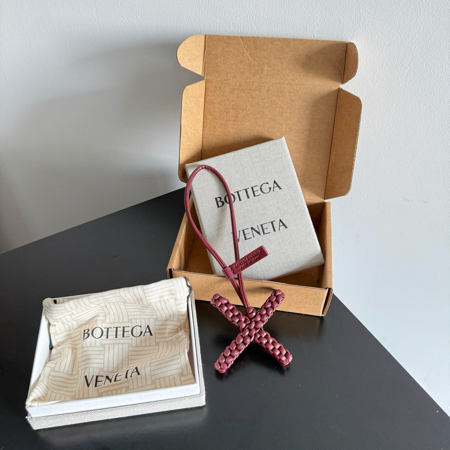 보테가 베네타 / 레터 X 참