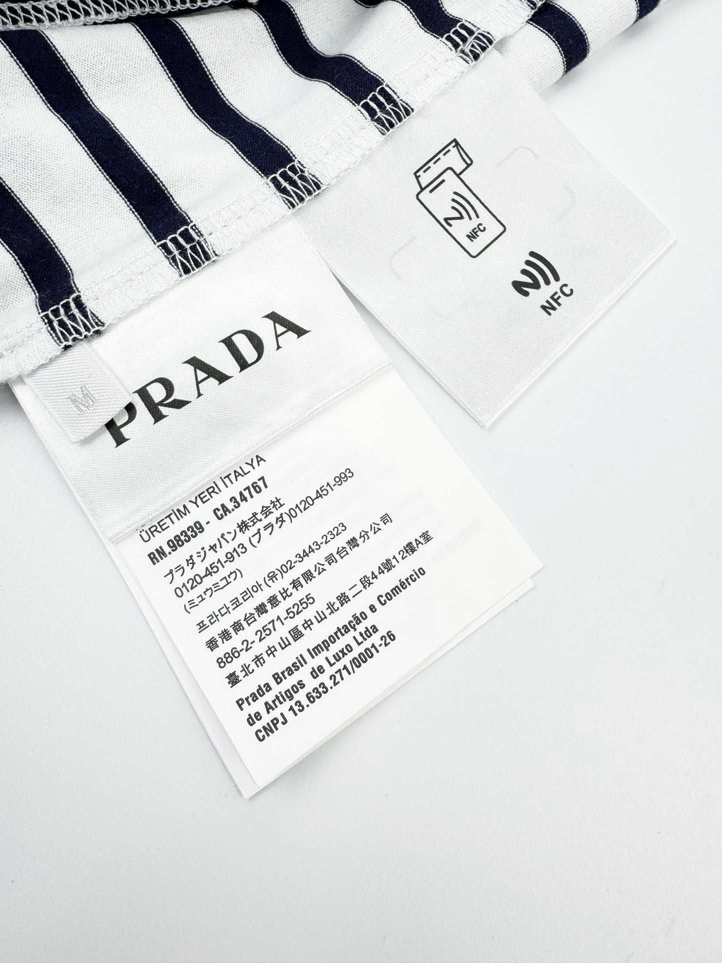 프라다 / 스트라이프 포켓 티셔츠