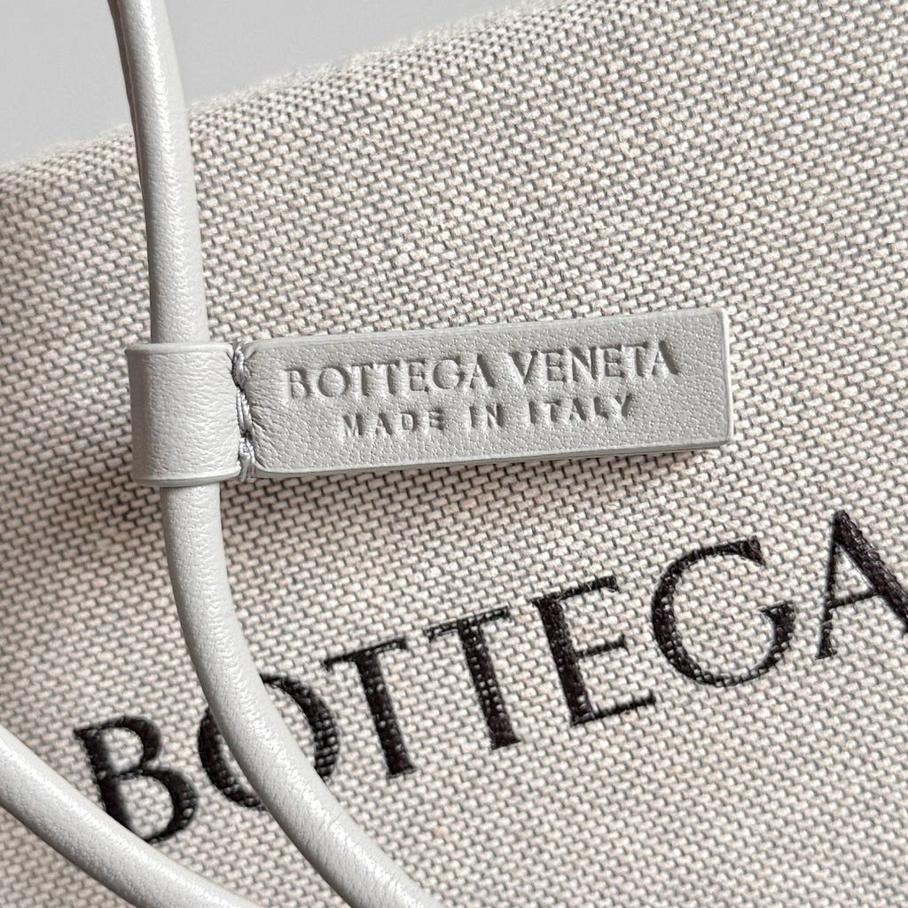 보테가 베네타 / 레터 G 참