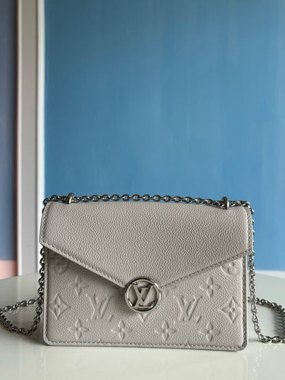 루이비통 / 월릿 온 체인 로지