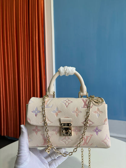 루이비통 / 나노 마들렌