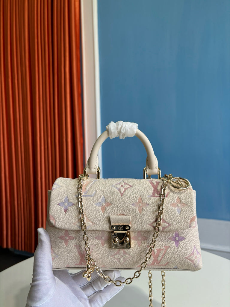 루이비통 / 나노 마들렌