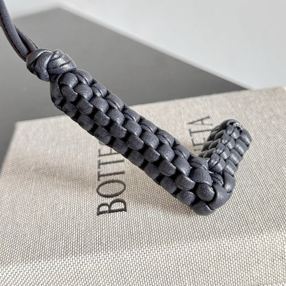 보테가 베네타 / 레터 L 참