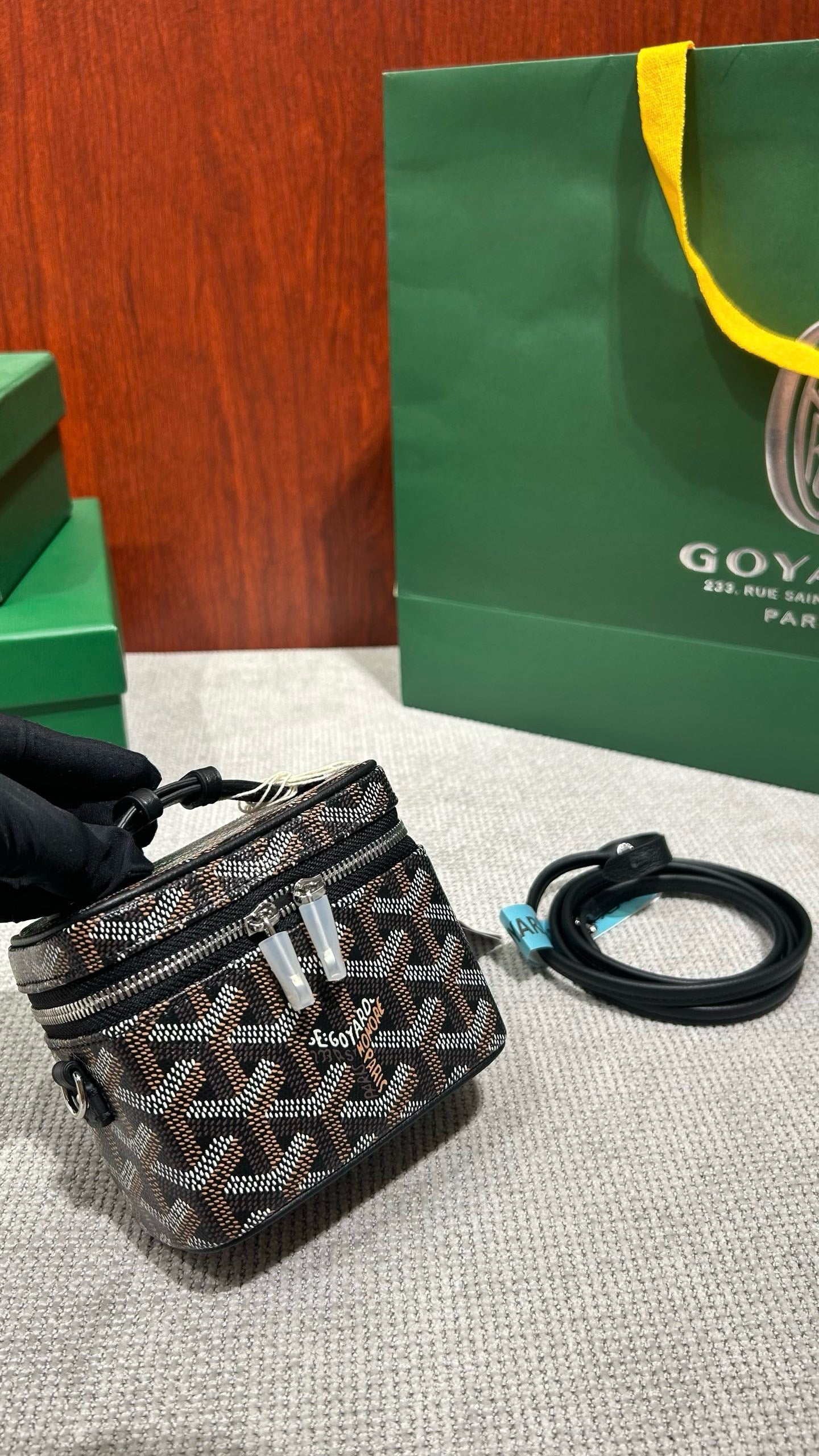 고야드 / 뮤즈 바니티 나노