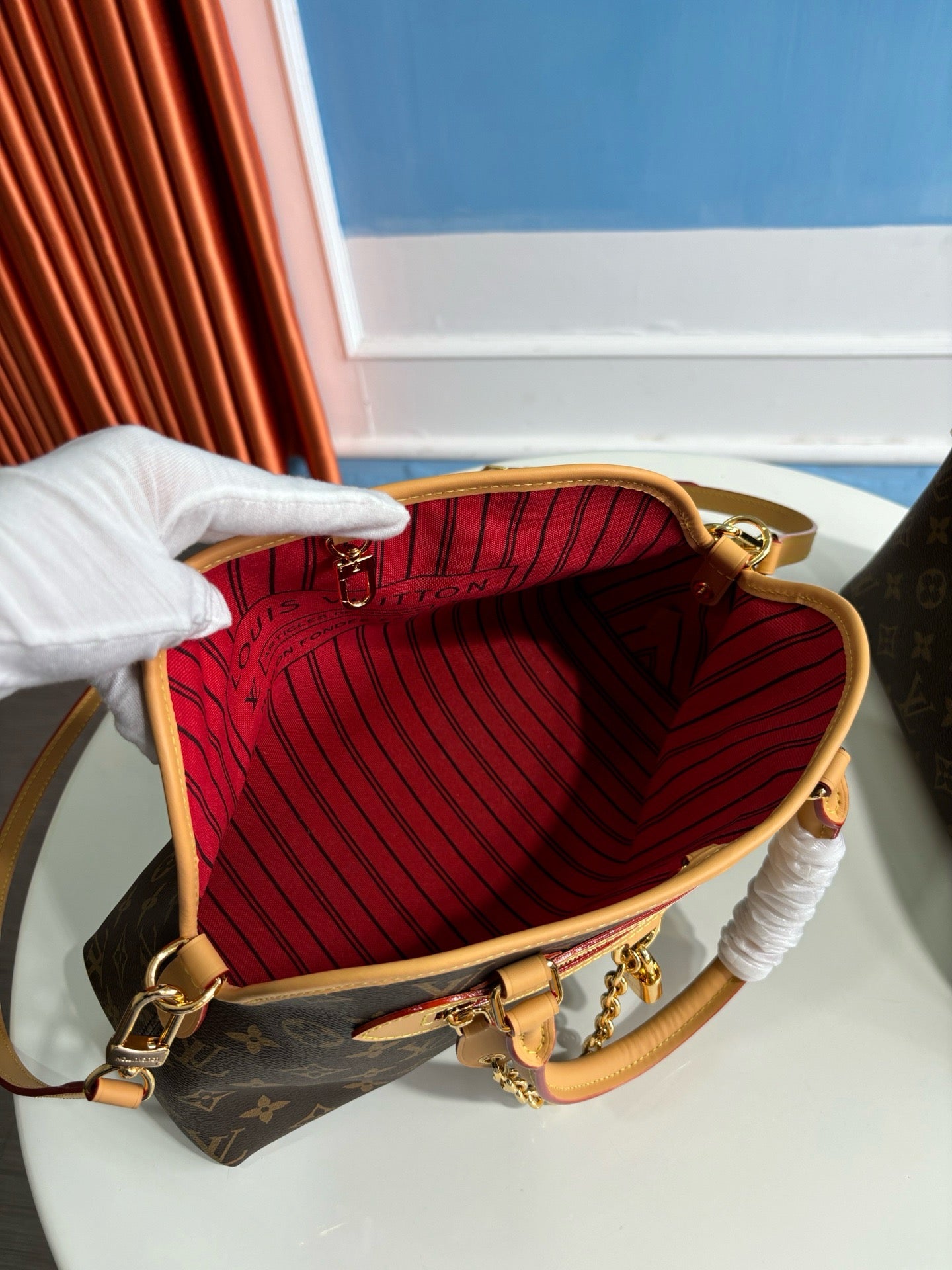 루이비통 / 에어 모어 PM