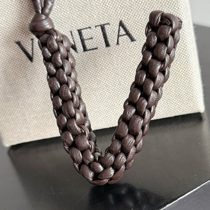 보테가 베네타 / 레터 V 참