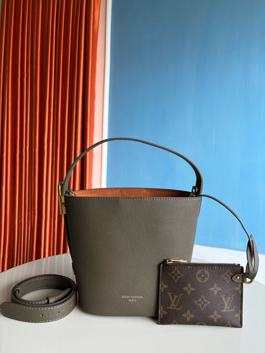 루이비통 / 로우 키 올 인 BB