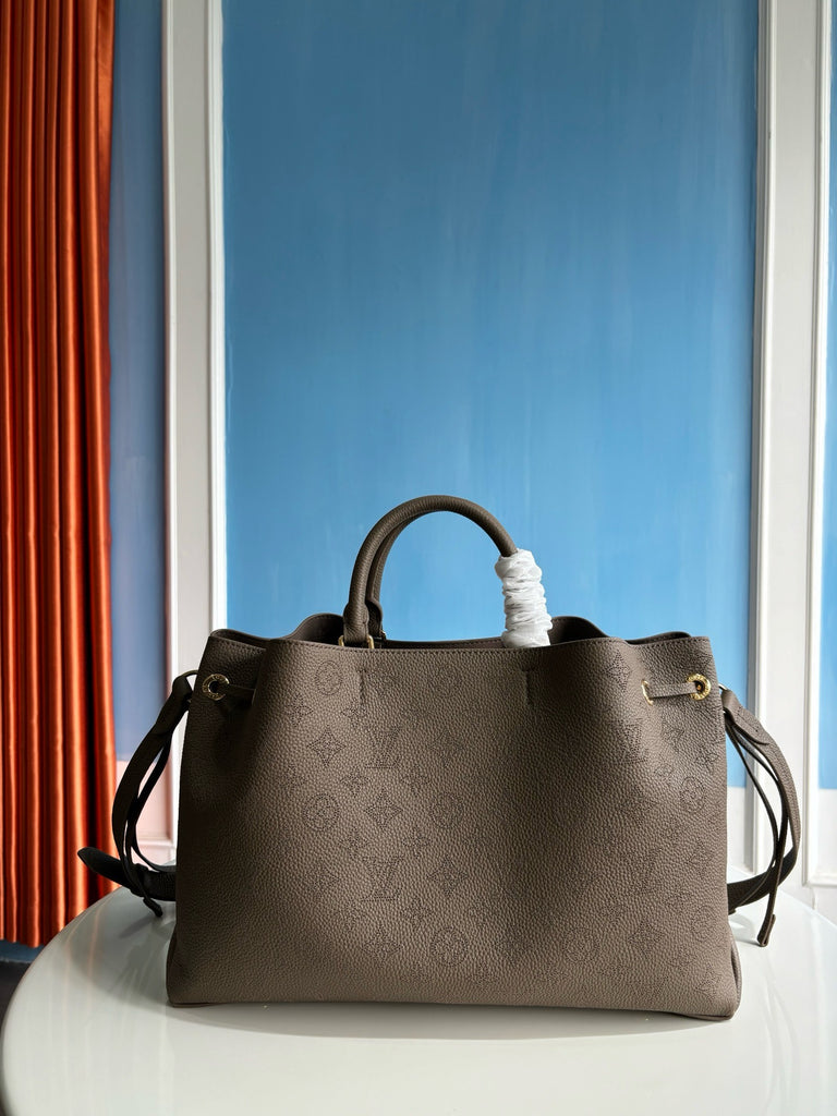 루이비통 / 벨라 토트