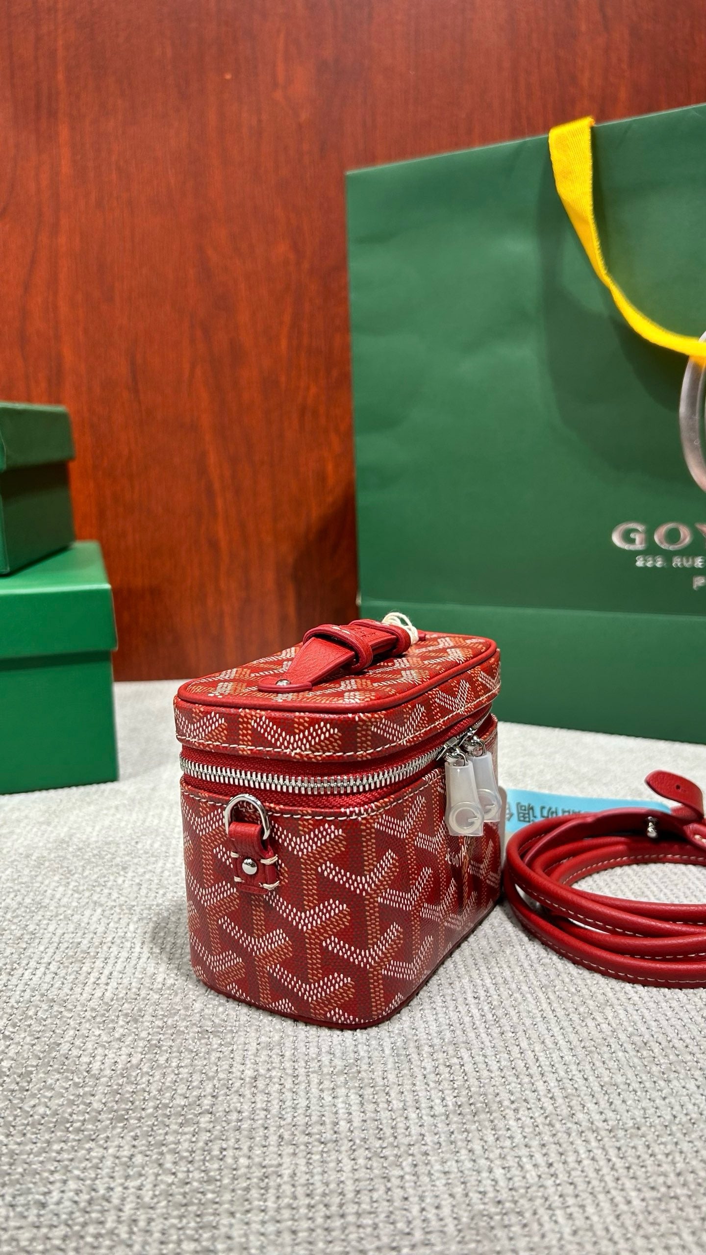 고야드 / 뮤즈 바니티 나노