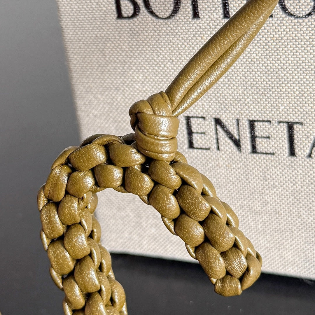 보테가 베네타 / 레터 S 참