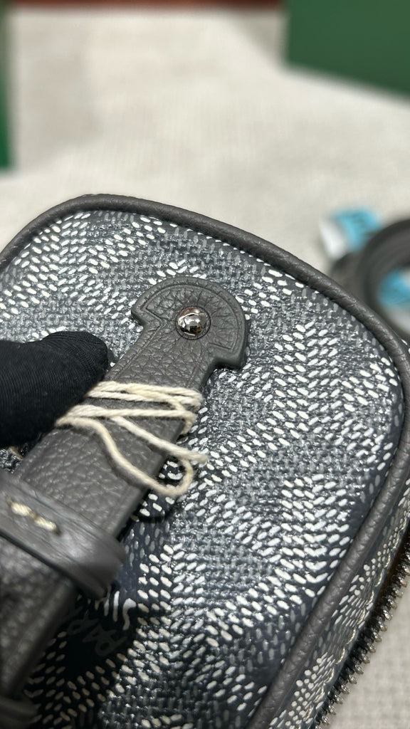 고야드 / 뮤즈 바니티 나노