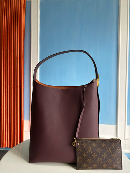 루이비통 / 로우 키 호보 MM