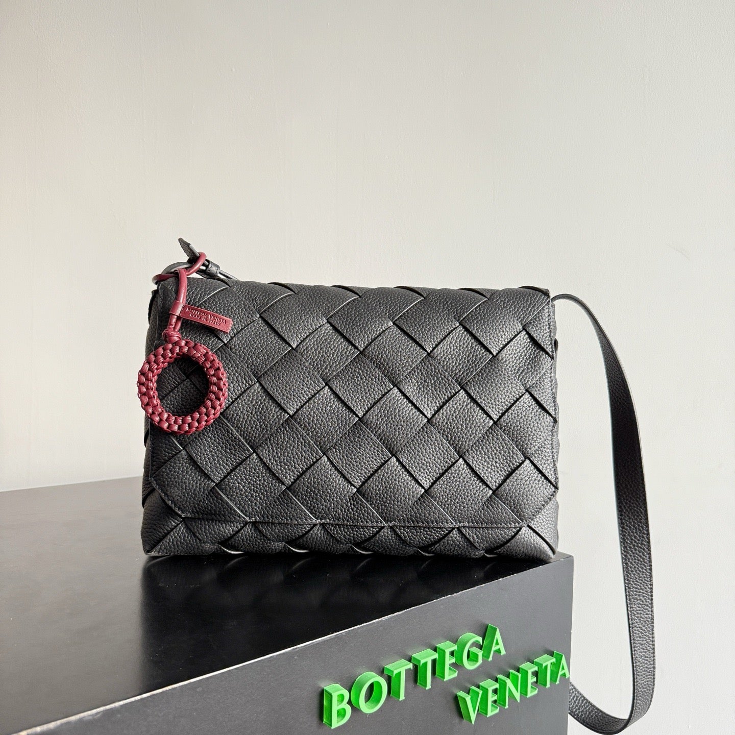 보테가 베네타 / 레터 O 참