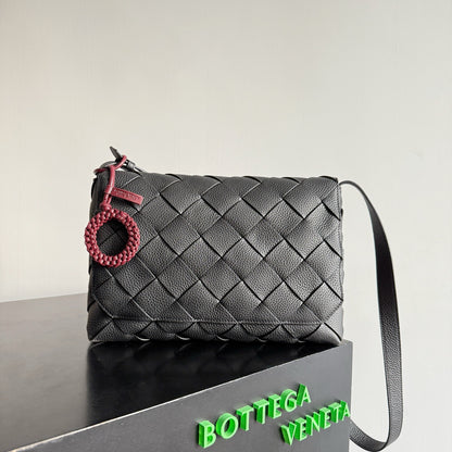 보테가 베네타 / 레터 O 참