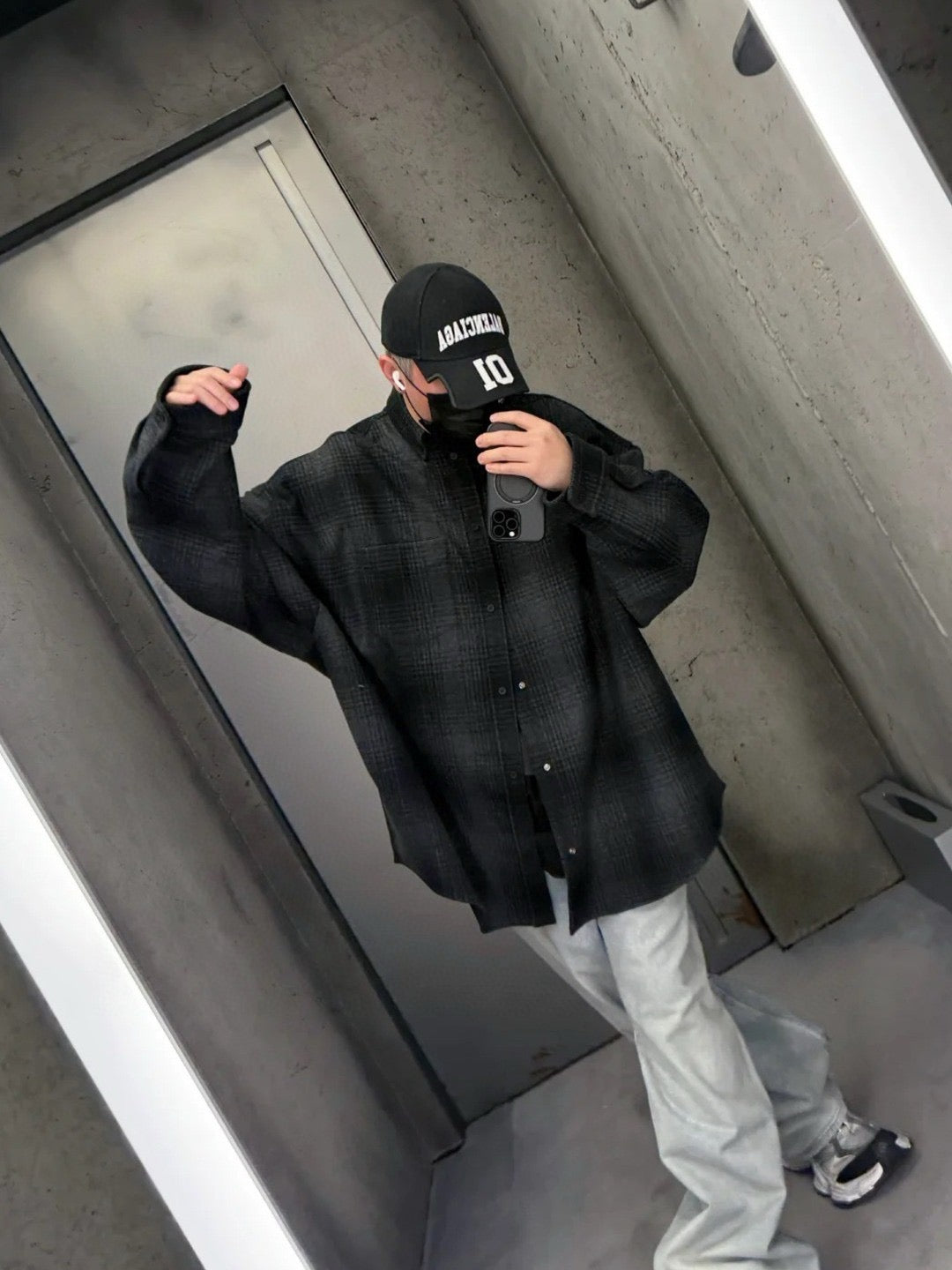 발렌시아가 / 울 혼방 체크 오버사이즈 셔츠