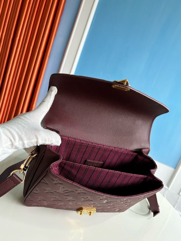 루이비통 / 포쉐트 메티스