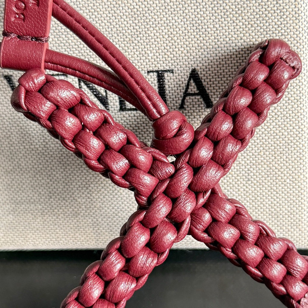 보테가 베네타 / 레터 X 참