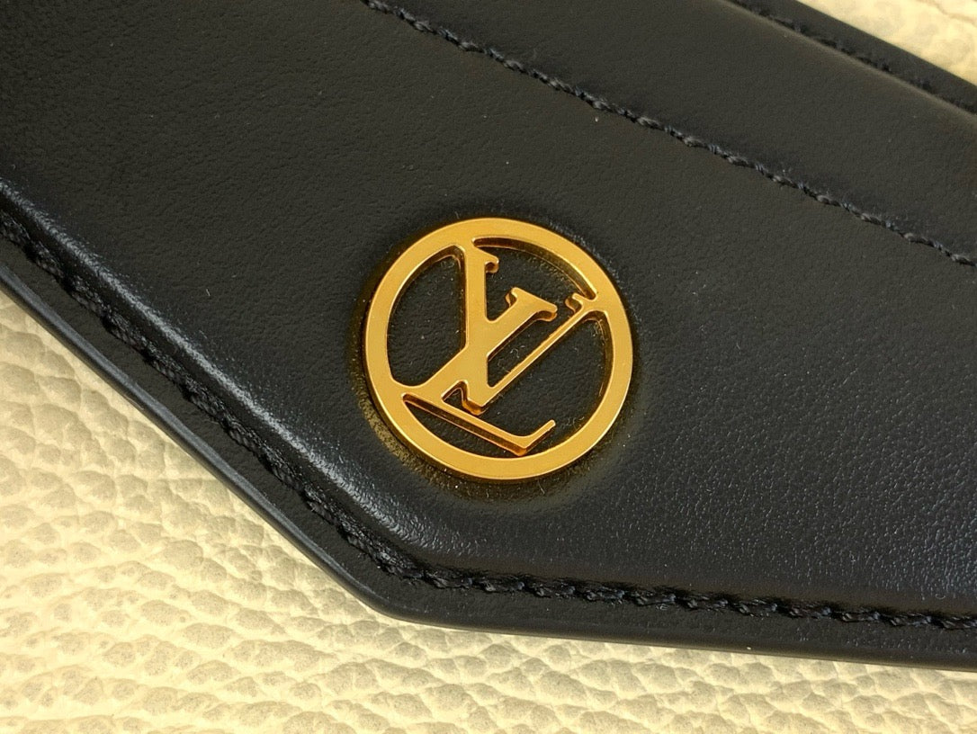 루이비통 / LV 바이커 PM