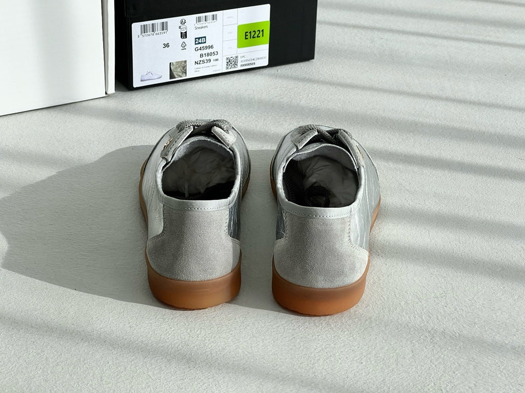 샤넬 / CC 로고 스니커즈 24FW