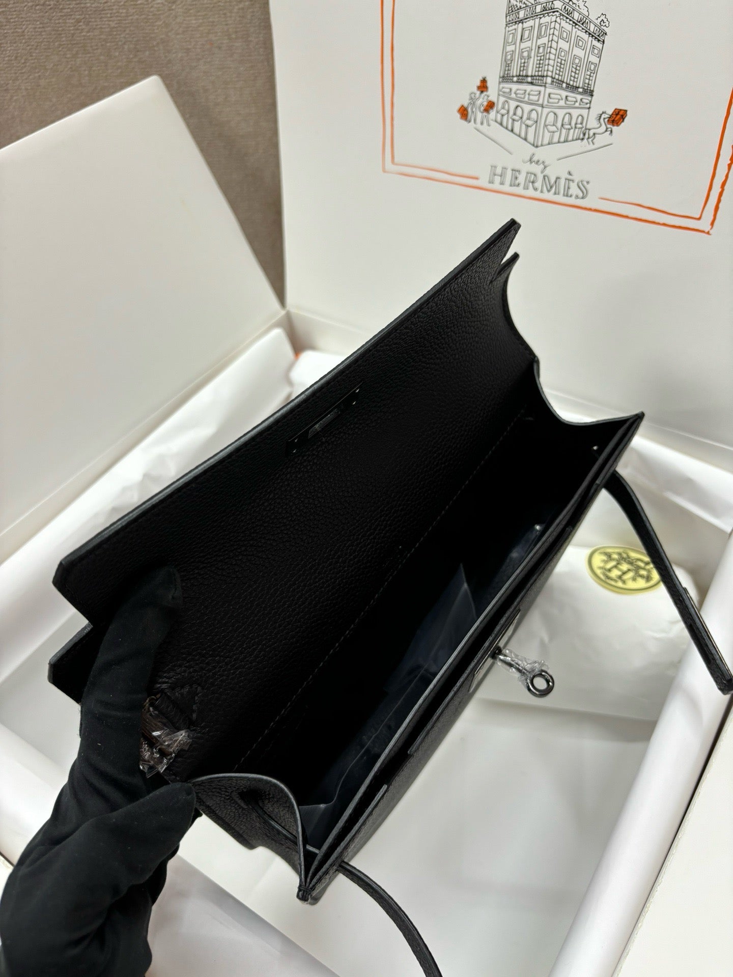 에르메스 / 켈리 데페슈
